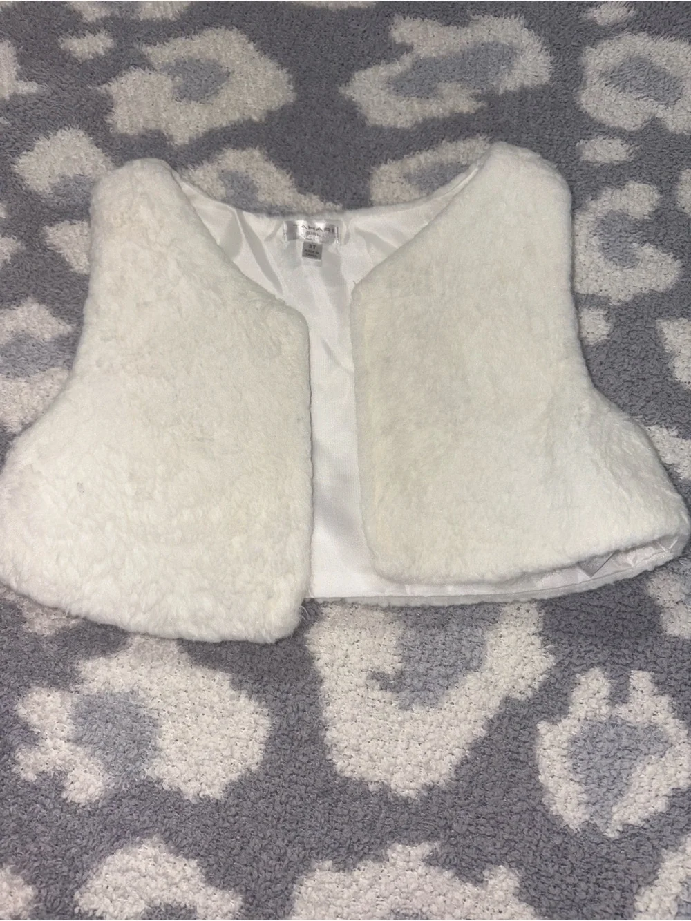 Tahari White Faux Fur Vest